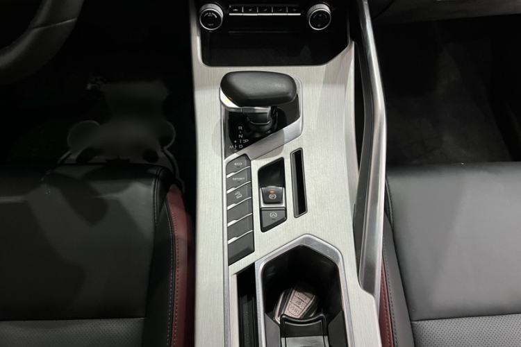Used Geely Auto Coolray 2021 1.4T DCT Diamond Edition Gear Lever