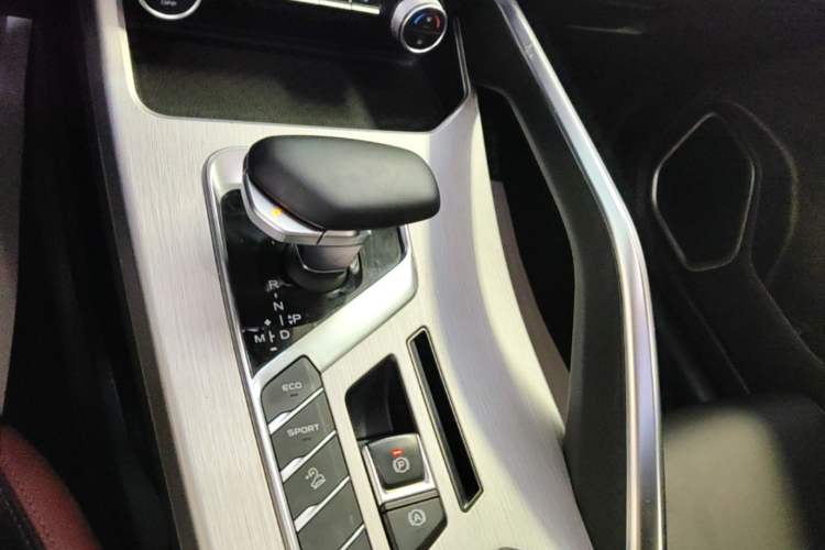 Used Geely Auto Coolray 2021 1.4T DCT Diamond Edition Gear Lever