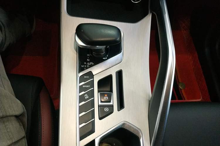 Used Geely Auto Coolray 2021 1.4T DCT Diamond Edition Gear Lever