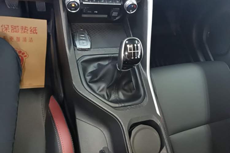 Used Geely Auto Coolray 2021 1.4T Manual Gold Edition Gear Lever