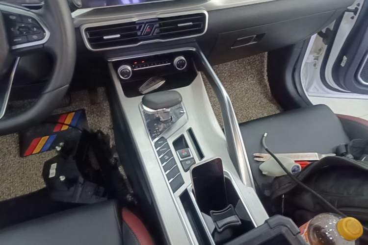 Used Geely Auto Coolray 2021 1.4T DCT Diamond Edition Gear Lever