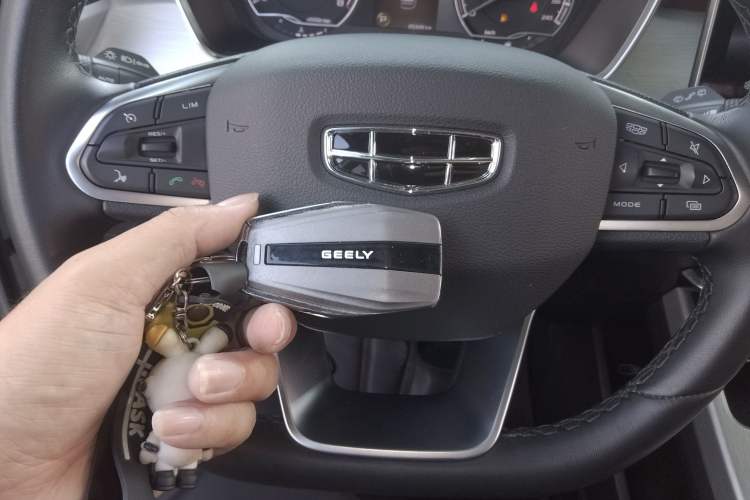Used Geely Auto Coolray 2021 1.4T DCT Diamond Edition Interior 1