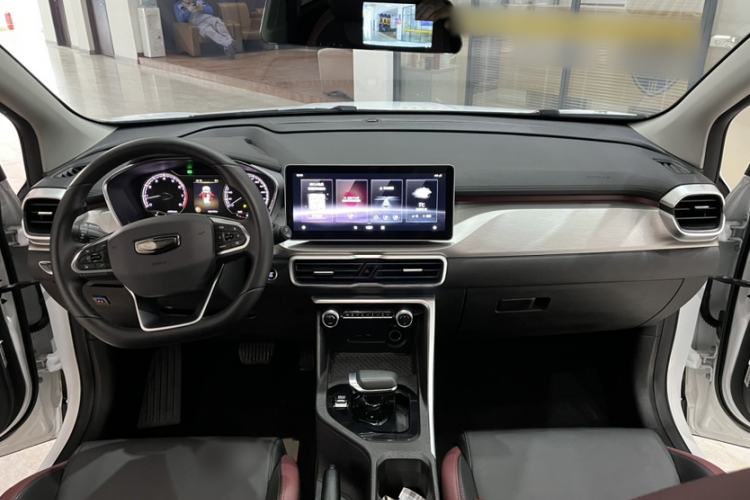 Used Geely Auto Coolray 2021 1.4T DCT Platinum Edition Interior 1