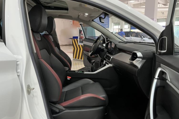 Used Geely Auto Coolray 2021 1.4T Manual Gold Edition Interior 10