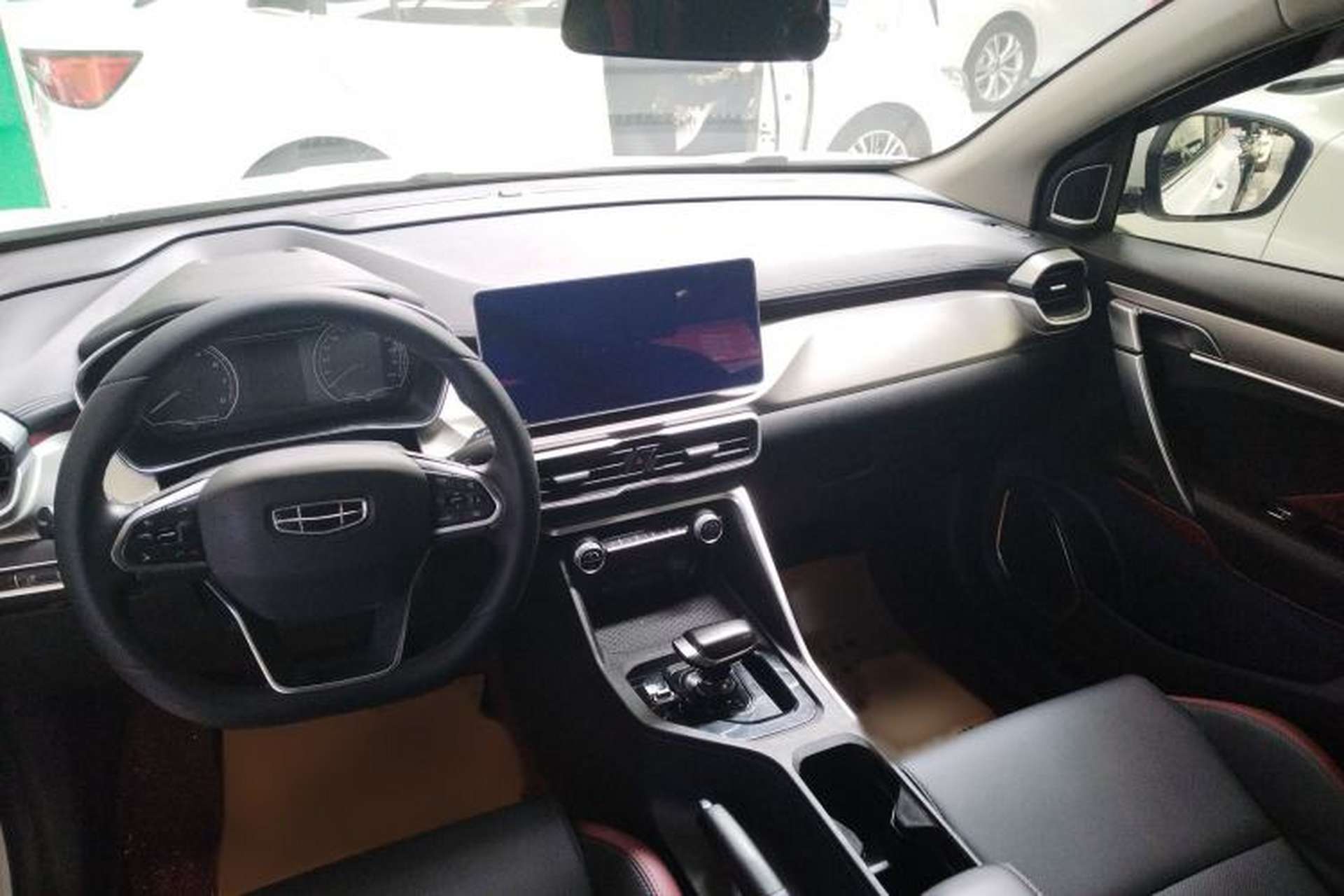 Used Geely Auto Coolray 2021 1.4T DCT Platinum Edition Interior 2