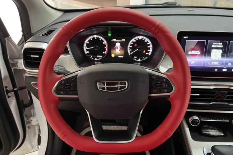 Used Geely Auto Coolray 2021 1.4T DCT Diamond Edition Interior 2