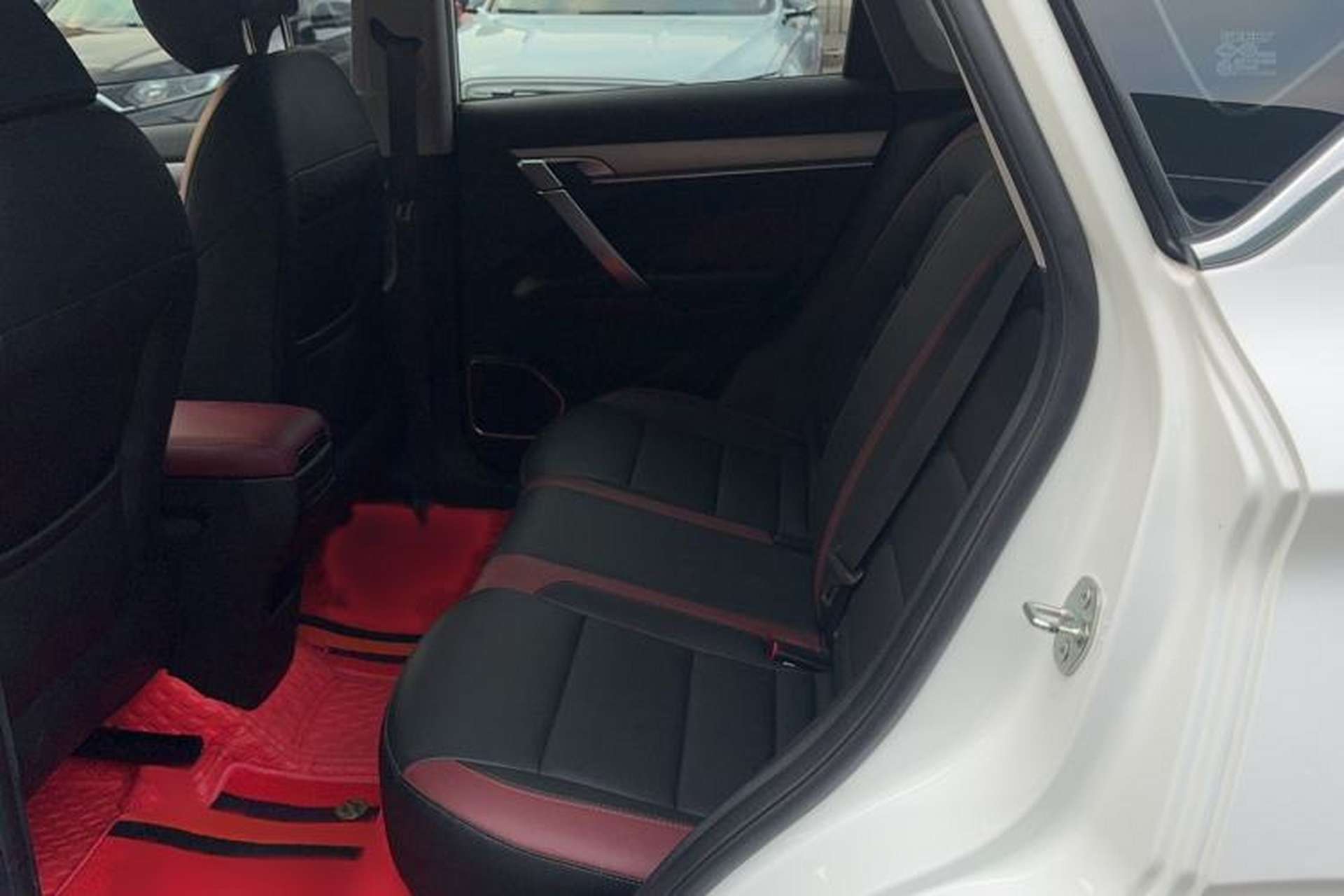 Used Geely Auto Coolray 2021 1.4T DCT Diamond Edition Interior 2