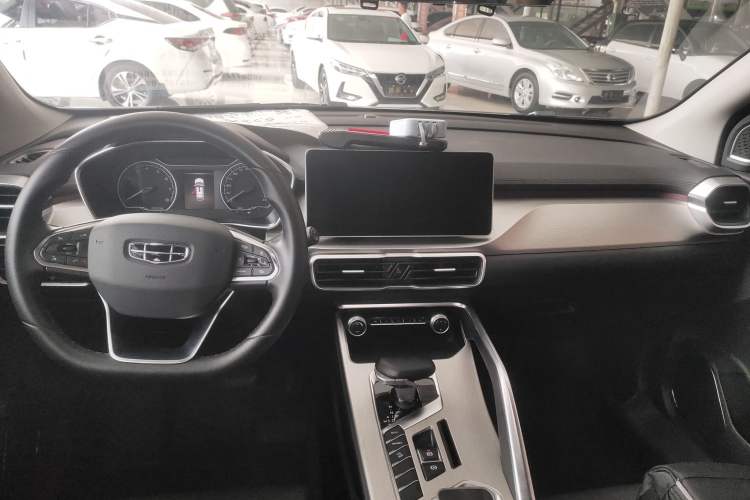 Used Geely Auto Coolray 2021 1.4T DCT Diamond Edition Interior 2