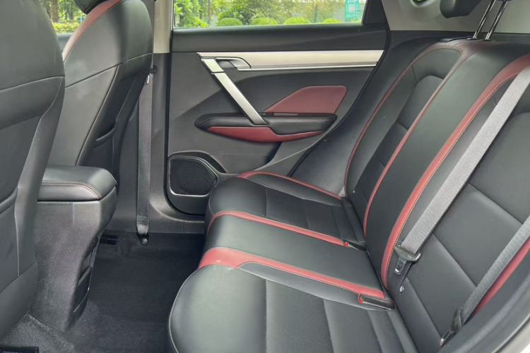 Used Geely Auto Coolray 2021 1.4T DCT Platinum Edition Interior 2