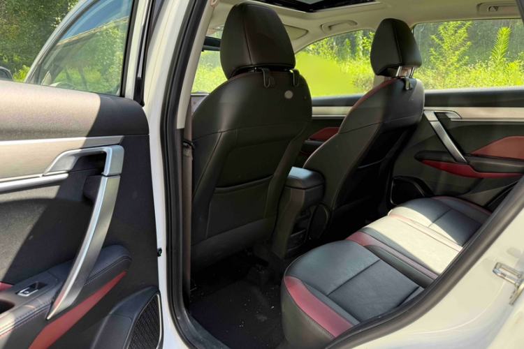 Used Geely Auto Coolray 2021 1.4T DCT Platinum Edition Interior 3