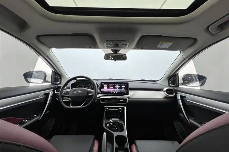 Used Geely Auto Coolray 2021 1.4T DCT Platinum Edition Interior 3
