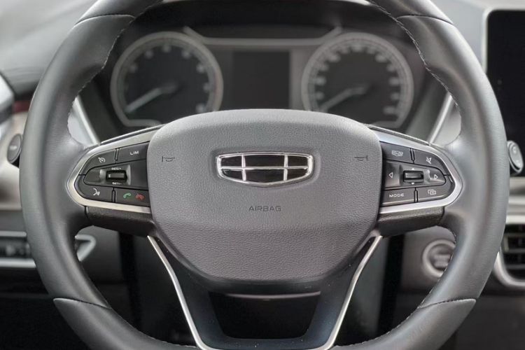 Used Geely Auto Coolray 2021 1.4T DCT Platinum Edition Interior 3