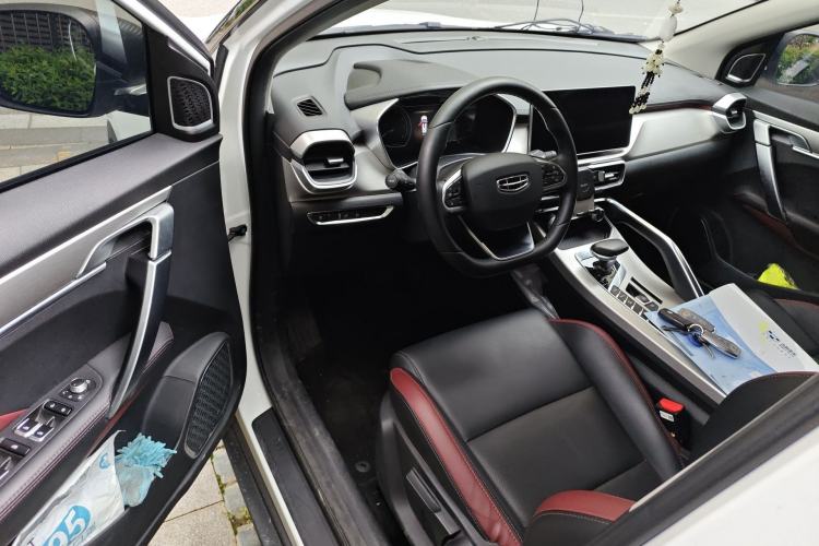 Used Geely Auto Coolray 2021 1.4T DCT Diamond Edition Interior 3