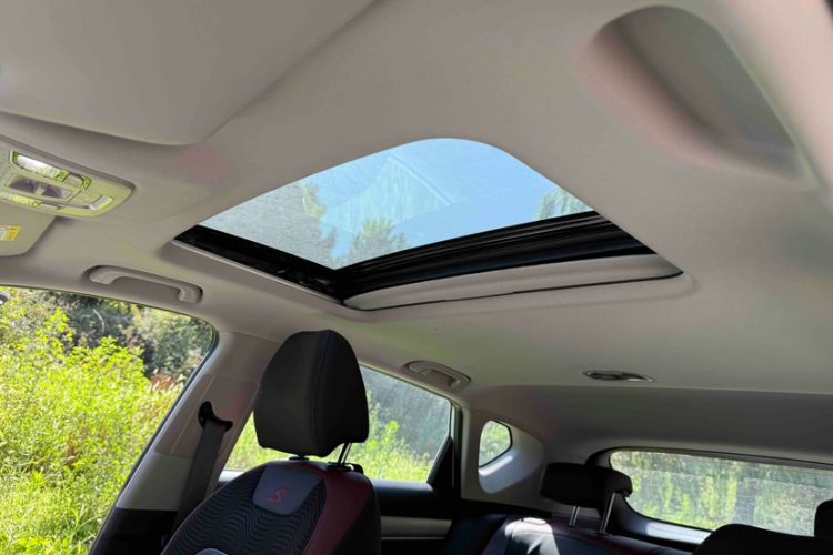 Used Geely Auto Coolray 2021 1.4T DCT Platinum Edition Interior 4