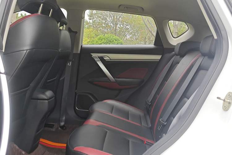 Used Geely Auto Coolray 2021 1.4T DCT Platinum Edition Interior 4