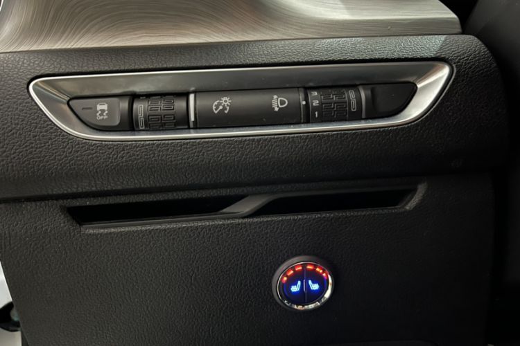 Used Geely Auto Coolray 2021 1.4T DCT Platinum Edition Interior 4