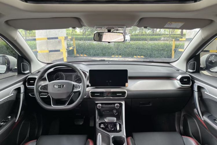 Used Geely Auto Coolray 2021 1.4T DCT Platinum Edition Interior 4