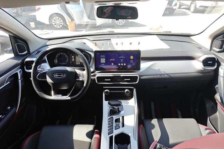 Used Geely Auto Coolray 2021 1.4T DCT Diamond Edition Interior 4