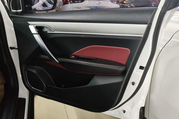 Used Geely Auto Coolray 2021 1.4T DCT Diamond Edition Interior 5