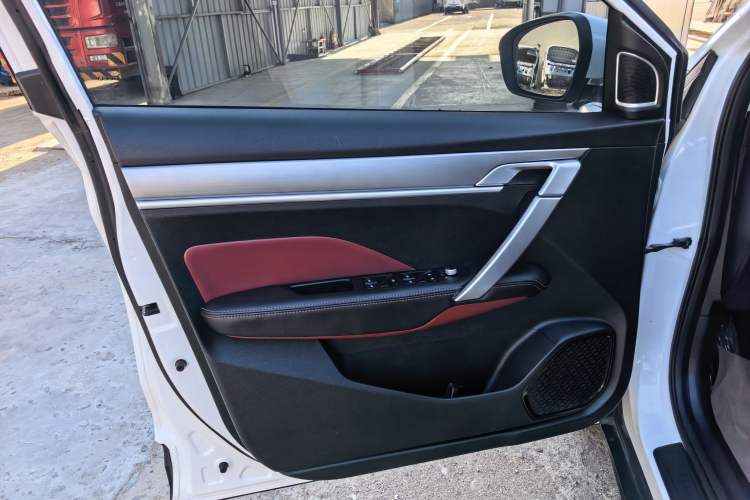 Used Geely Auto Coolray 2021 1.4T Manual Gold Edition Interior 6