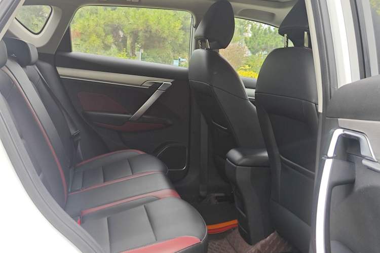 Used Geely Auto Coolray 2021 1.4T DCT Platinum Edition Interior 6