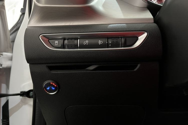 Used Geely Auto Coolray 2021 1.4T DCT Diamond Edition Interior 7