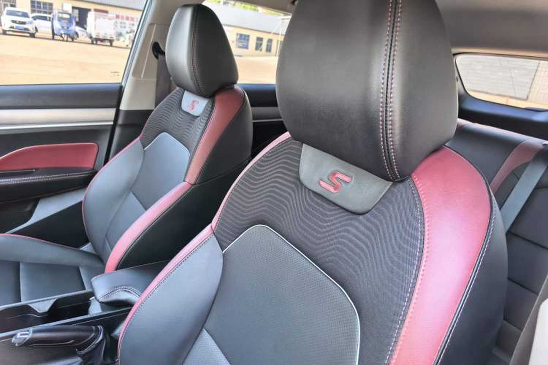 Used Geely Auto Coolray 2021 1.4T Manual Gold Edition Interior 8