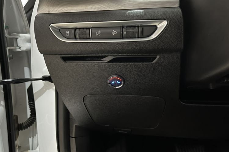 Used Geely Auto Coolray 2021 1.4T DCT Platinum Edition Interior 8