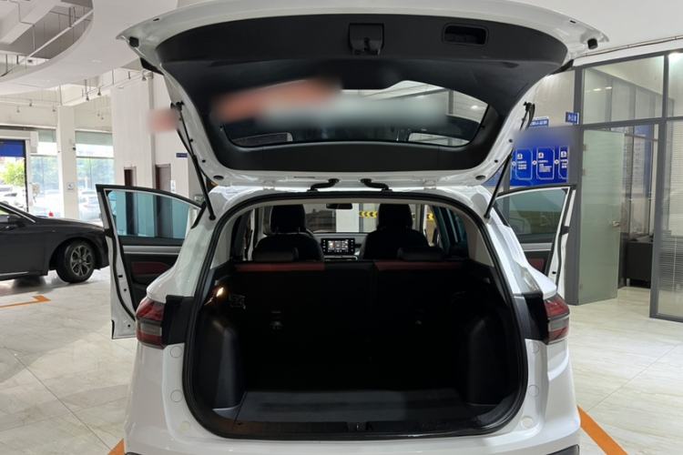 Used Geely Auto Coolray 2021 1.4T Manual Gold Edition Interior 8