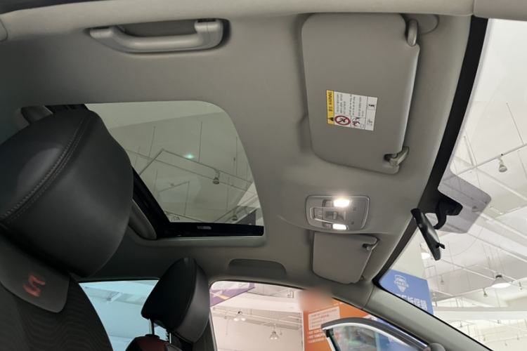 Used Geely Auto Coolray 2021 1.4T Manual Gold Edition Interior 9