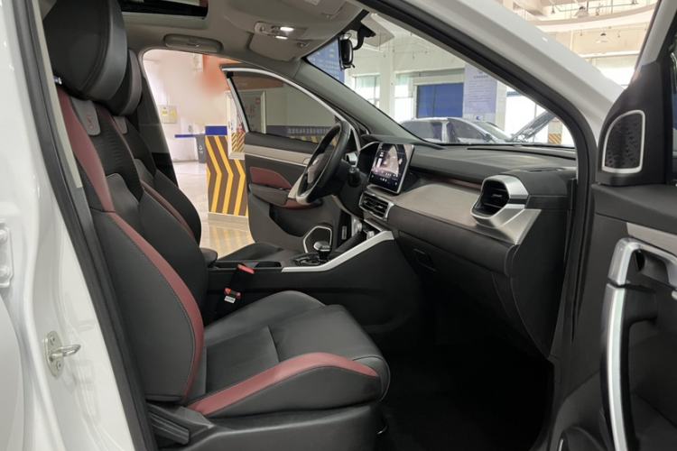 Used Geely Auto Coolray 2021 1.4T DCT Platinum Edition Interior 9