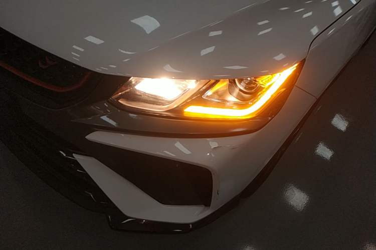Used Geely Auto Coolray 2021 1.4T DCT Platinum Edition Left Front Headlight