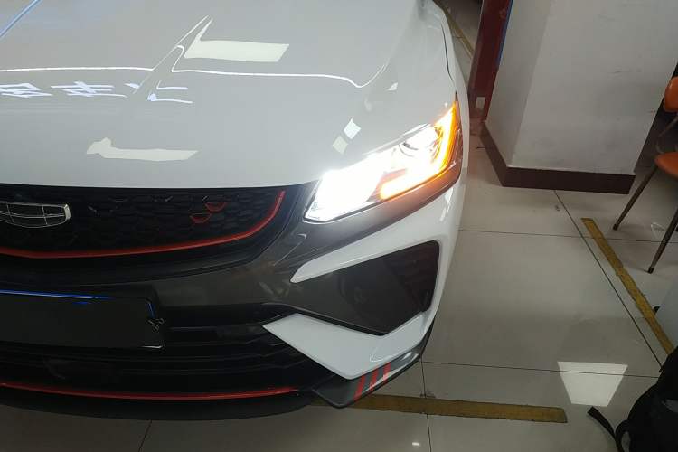 Used Geely Auto Coolray 2021 1.4T DCT Diamond Edition Left Front Headlight