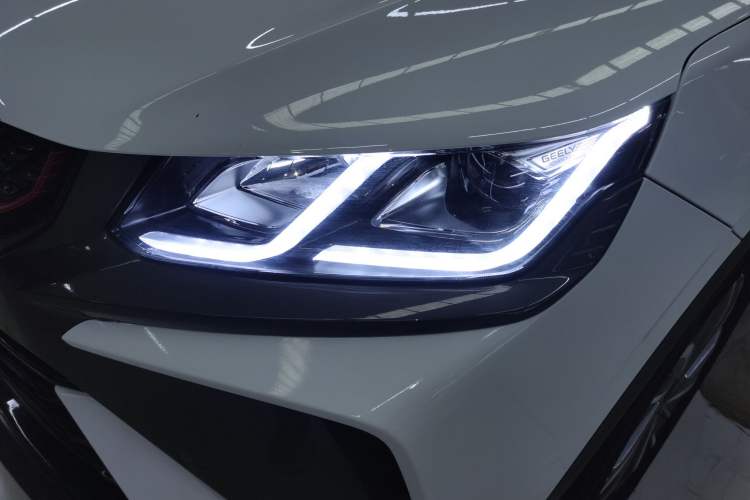 Used Geely Auto Coolray 2021 1.4T DCT Platinum Edition Left Front Headlight