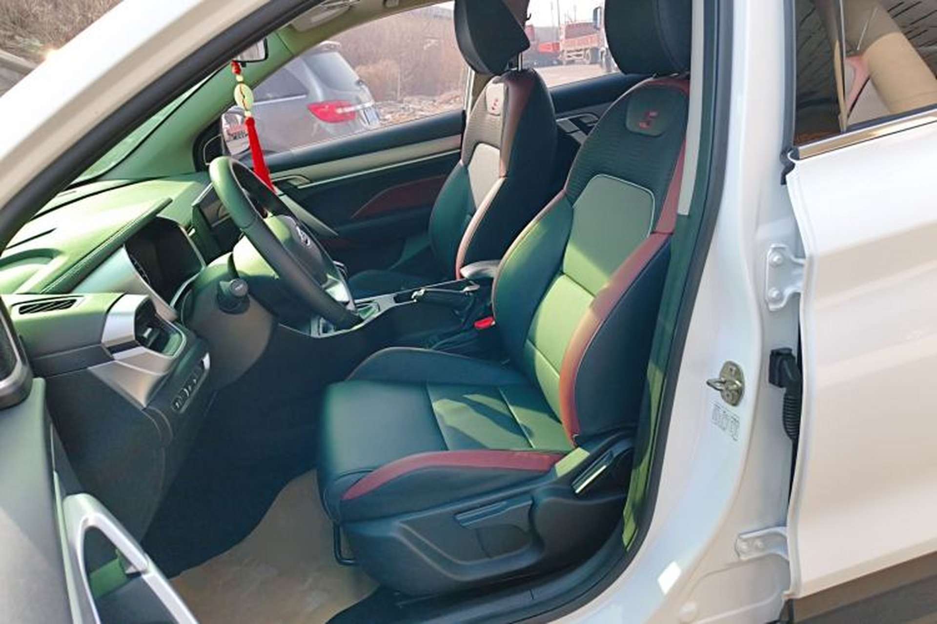 Used Geely Auto Coolray 2021 1.4T Manual Gold Edition Left Front Seat