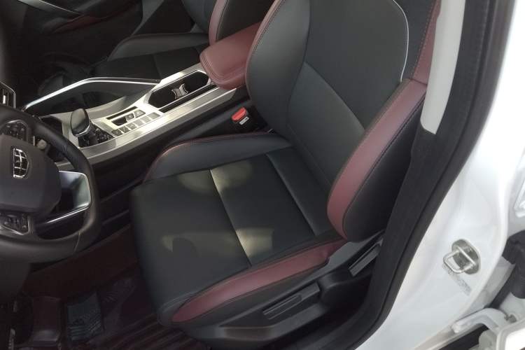 Used Geely Auto Coolray 2021 1.4T DCT Diamond Edition Left Front Seat