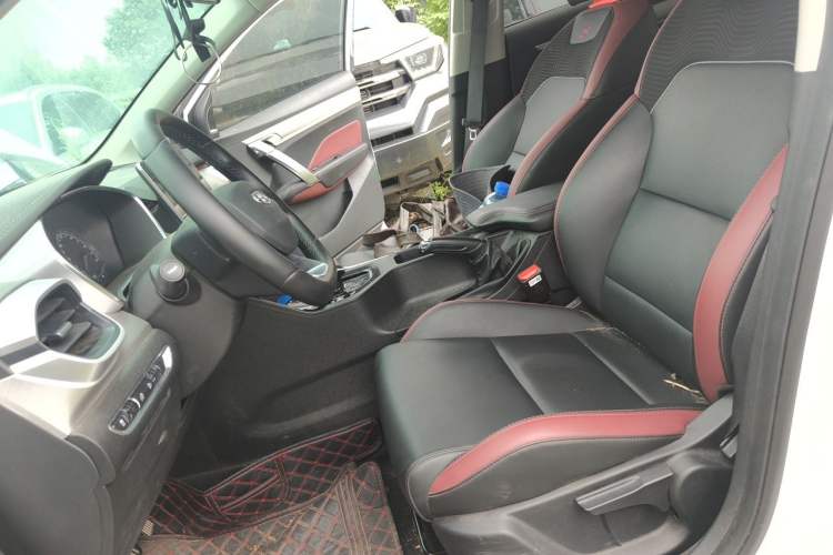 Used Geely Auto Coolray 2021 1.4T DCT Platinum Edition Left Front Seat