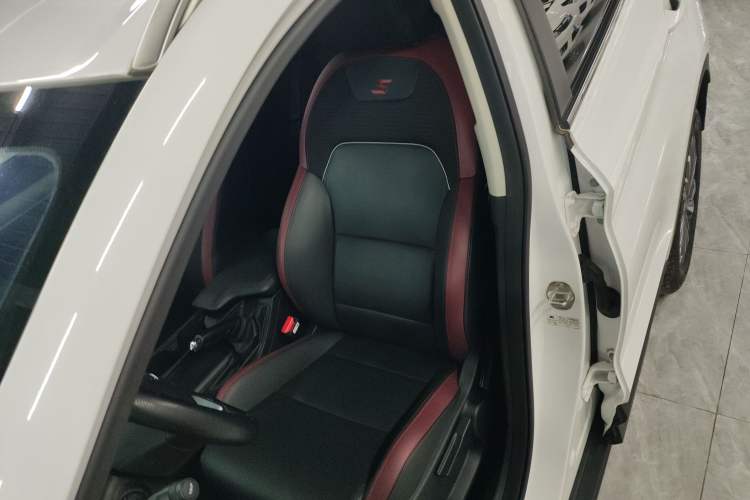 Used Geely Auto Coolray 2021 1.4T DCT Platinum Edition Left Front Seat