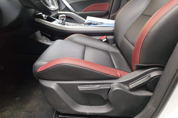Used Geely Auto Coolray 2021 1.4T DCT Diamond Edition Left Front Seat