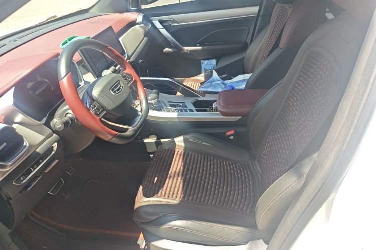 Used Geely Auto Coolray 2021 1.5TD DCT Glory Edition Left Front Seat