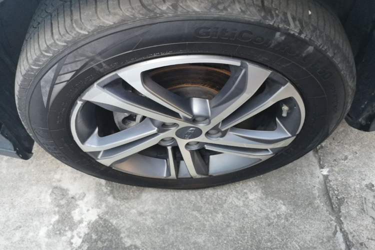 Used Geely Auto Coolray 2021 1.4T DCT Diamond Edition Left Front Wheel Hub