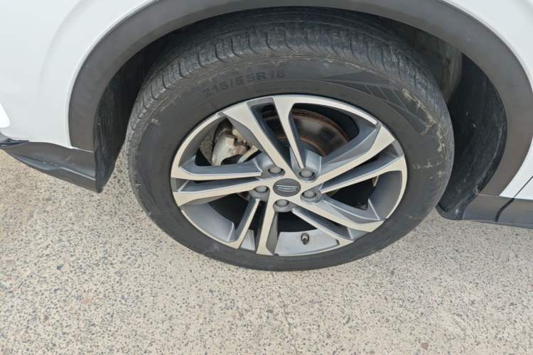 Used Geely Auto Coolray 2021 1.4T DCT Diamond Edition Left Front Wheel Hub