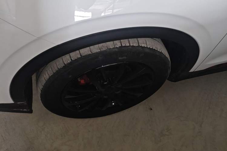Used Geely Auto Coolray 2021 1.5TD DCT Glory Edition Left Front Wheel Hub