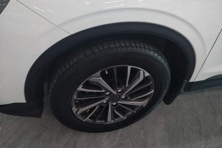 Used Geely Auto Coolray 2021 1.4T DCT Platinum Edition Left Front Wheel Hub