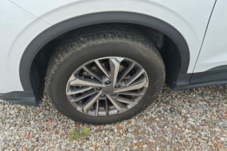 Used Geely Auto Coolray 2021 1.4T DCT Platinum Edition Left Front Wheel Hub