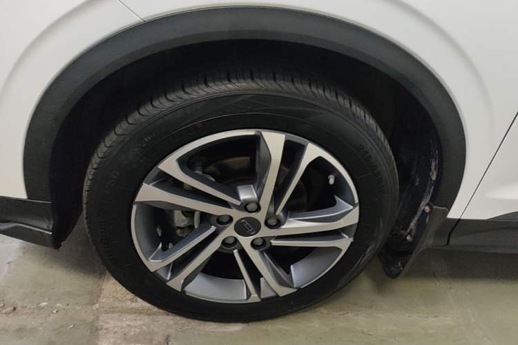 Used Geely Auto Coolray 2021 1.4T DCT Diamond Edition Left Front Wheel Hub