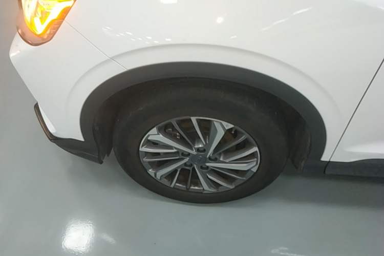 Used Geely Auto Coolray 2021 1.4T DCT Platinum Edition Left Front Wheel Hub