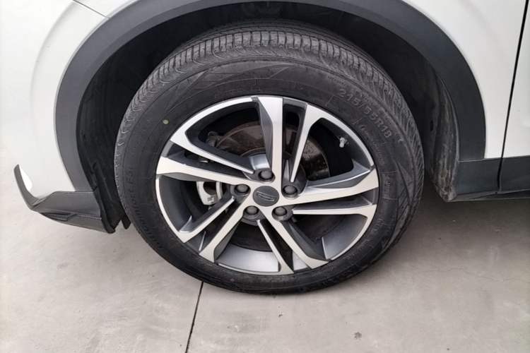 Used Geely Auto Coolray 2021 1.4T DCT Diamond Edition Left Front Wheel Hub