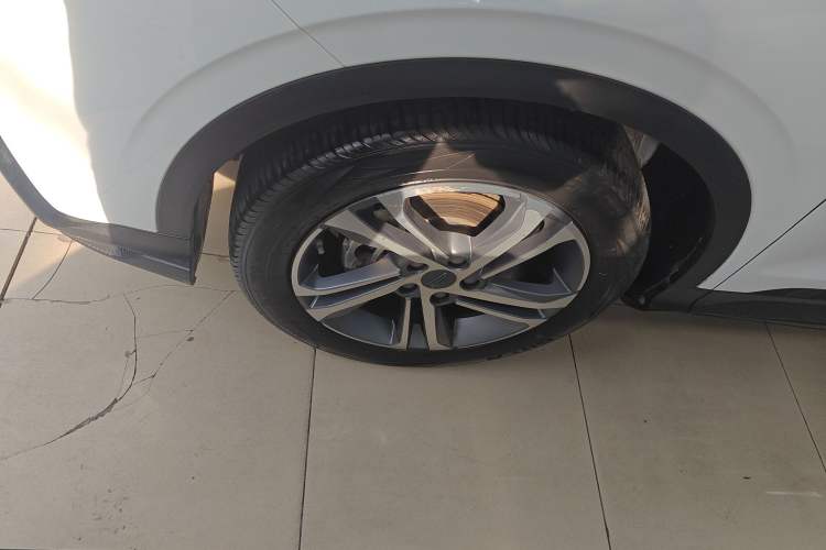 Used Geely Auto Coolray 2021 1.4T DCT Diamond Edition Left Front Wheel Hub