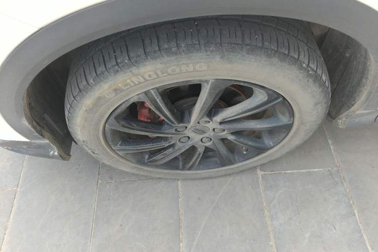 Used Geely Auto Coolray 2021 1.4T DCT Platinum Edition Left Front Wheel Hub